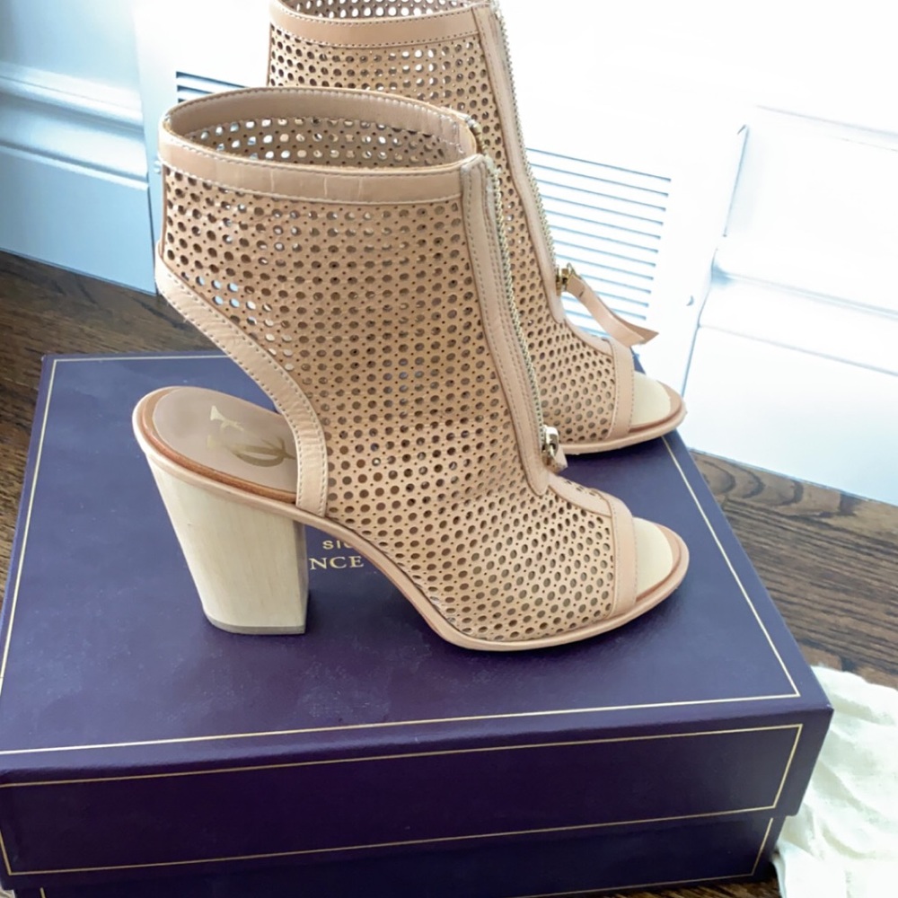 Vince Camuto signature heels